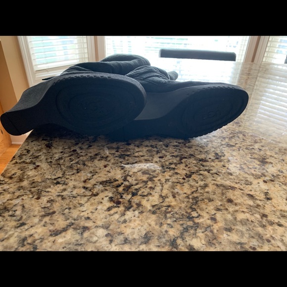 Ugg wedge boots - Picture 6 of 7